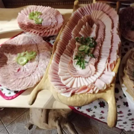 Frühstückspension Karczma Mikuda - Sauna Basen Jacuzzi Z Widokiem Na Gory - Kuligi - Parking