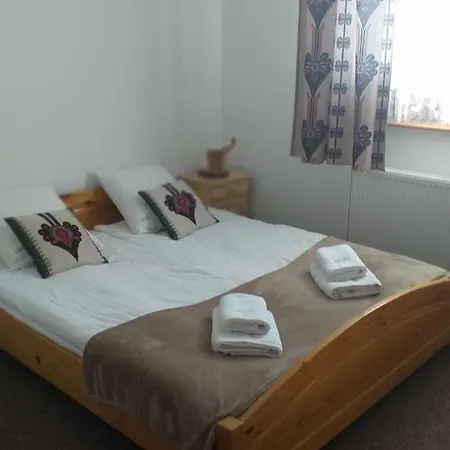 Frühstückspension Karczma Mikuda - Sauna Basen Jacuzzi Z Widokiem Na Gory - Kuligi - Parking